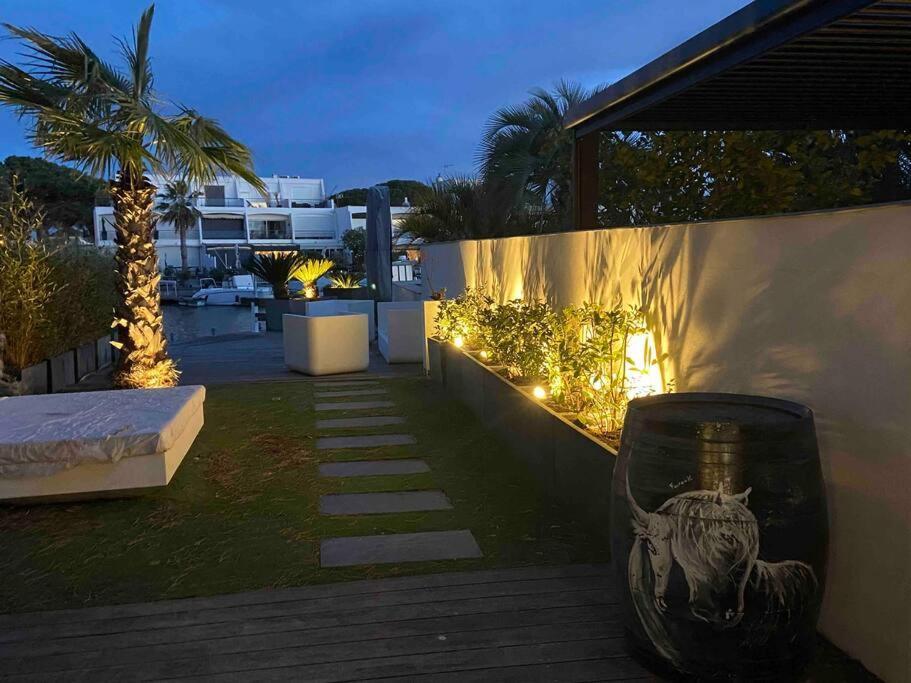 Villa Belle Grande Marina En Duplex Avec Appontement à Le Grau-du-Roi Extérieur photo